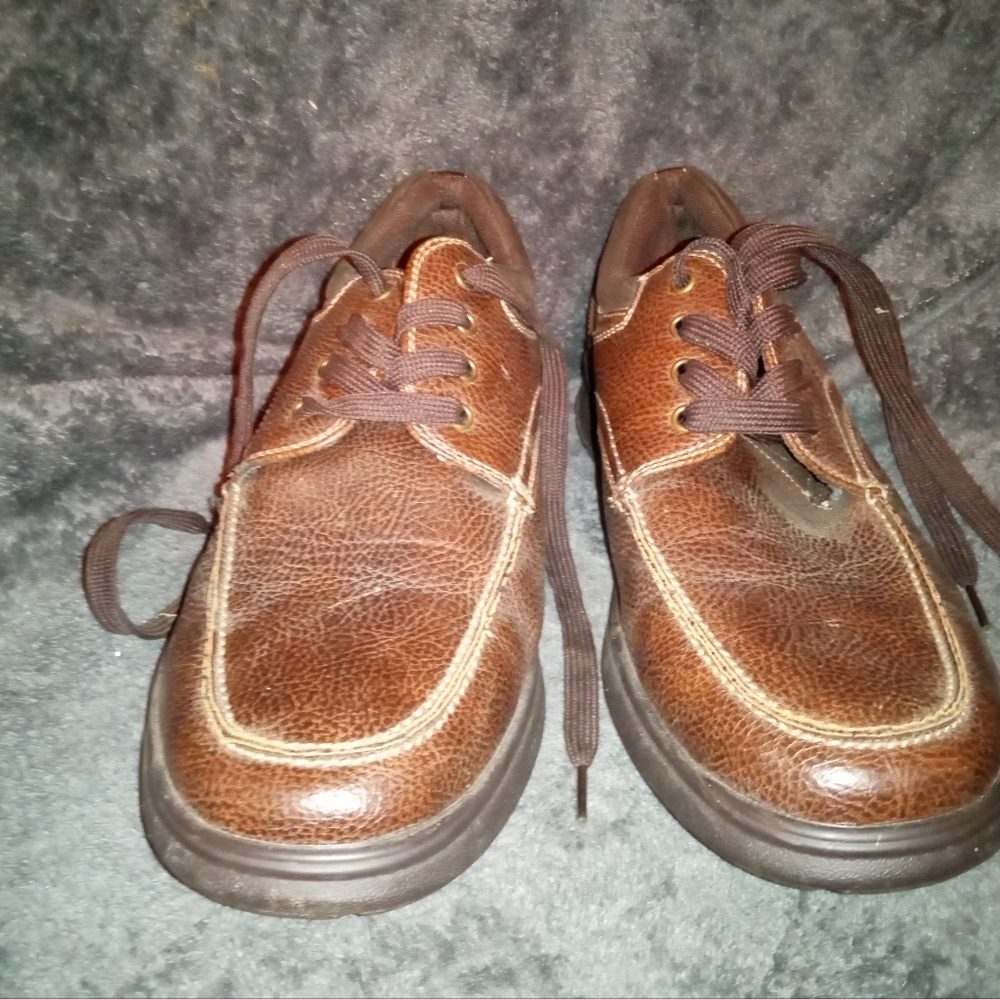 Dress shoes